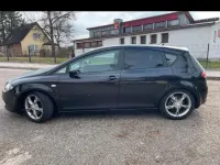 Używany Seat Leon Reference 125 KM (91 kW) 2009 Czarny Hatchback