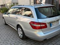 Second-hand Mercedes E250 Elegance 204 CP (150 kW) 2013 Argintiu Break