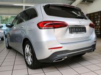 Gebraucht Mercedes B200 Urban 150 PS (110 kW) 2021 Silber Van / Kleinbus
