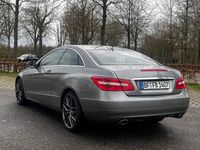 Gebraucht Mercedes E350 231 PS (169 kW) 2009 Grau Coupé