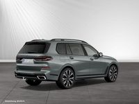 Gebraucht BMW X7 M Sport 352 PS (258 kW) 2025 Skyscraper grau metallic SUV