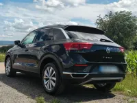 Second-hand VW T-Roc Style 116 CP (85 kW) 2020 Negru SUV