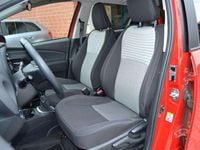 Gebraucht Toyota Yaris 111 PS (81 kW) 2017 Weiß Limousine