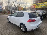 Gebraucht VW Golf VII Trendline 110 PS (80 kW) 2014 Weiß Kleinwagen