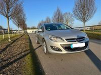 Gebraucht Opel Astra Style 140 PS (102 kW) 2015 Silber Kombi