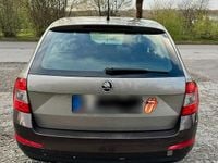 Gebraucht Skoda Octavia Active 110 PS (80 kW) 2015 Gold Kleinwagen