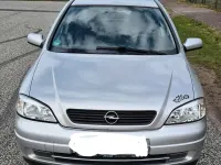 Usado Opel Astra Comfort 101 HP (74 kW) 2001 Prateado Sedan