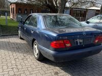 gebraucht Mercedes E200 