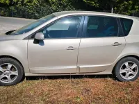 Usata Renault Scénic III Dynamique 131 CV (96 kW) 2010 Oro Monovolume