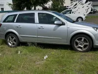 Używany Opel Astra 105 KM (77 kW) 2005 Srebrny Kombi