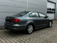 Gebraucht VW Jetta Trendline 105 PS (77 kW) 2015 Grau Limousine
