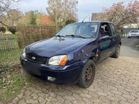 Second-hand Ford Fiesta 1999 Albastru Hatchback
