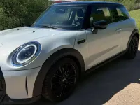 Używany Mini Cooper S Classic 178 KM (130 kW) 2021 Srebrny Hatchback