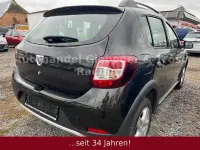 Gebraucht Dacia Sandero Stepway Ambiance 90 PS (66 kW) 2015 Schwarz SUV