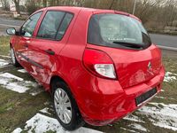 Gebraucht Renault Clio IV Expression 75 PS (55 kW) 2012 Rot Kleinwagen