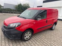 Gebraucht Fiat Doblò Basis 80 PS (58 kW) 2020 Rot Van / Kleinbus