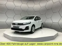 Neu Dacia Sandero Essentiel 67 PS (49 kW) 2026 Weiß Limousine