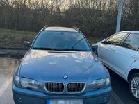 Gebraucht BMW 320 150 PS (110 kW) 2004 Blau Limousine