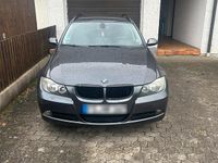Gebraucht BMW 320 150 PS (110 kW) 2006 Grau Kombi