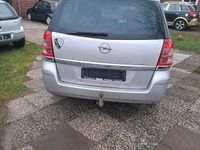 Gebraucht Opel Zafira 110 PS (80 kW) 2010 Silber Van / Kleinbus
