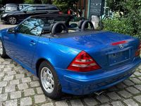 Gebraucht Mercedes SLK200 163 PS (119 kW) 2000 Blau Cabrio