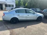 Gebraucht VW Passat Comfortline 150 PS (110 kW) 2007 Arctic blue silver metallic Limousine