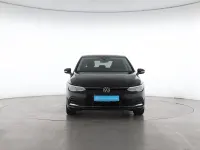 Gebraucht VW Golf VIII Active 150 PS (110 kW) 2021 Deep black perleffekt Kleinwagen