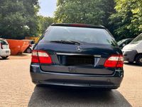 Gebraucht Mercedes E270 Avantgarde 177 PS (130 kW) 2004 Schwarz Kombi