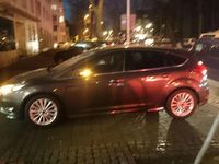 Gebraucht Ford Focus Titanium 120 PS (88 kW) 2016 Grau Limousine