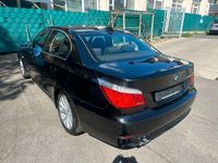 Gebraucht BMW 523 Advantage 190 PS (139 kW) 2007 Schwarz Limousine