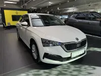 Gebraucht Skoda Scala Ambition 150 PS (110 kW) 2022 Candyweiss uni (weiß) Kleinwagen
