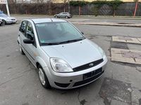 Gebraucht Ford Fiesta 69 PS (50 kW) 2005 Silber Kleinwagen