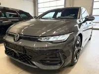 Usata VW Golf VIII R-line 150 CV (110 kW) 2025 Grigio Berlina