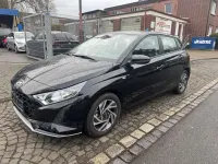 Gebraucht Hyundai i20 101 PS (74 kW) 2024 Schwarz Kleinwagen