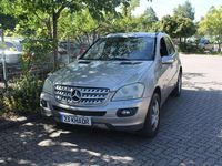 Second-hand Mercedes ML320 224 CP (164 kW) 2006 Argintiu SUV