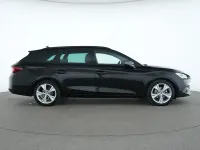 Gebraucht Seat Leon FR 150 PS (110 kW) 2024 Mitternachtsschwarz Limousine