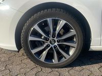 Gebraucht Hyundai i30 140 PS (102 kW) 2017 Polar white Kombi