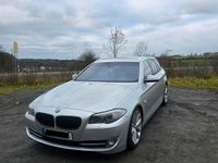 Gebraucht BMW 530 258 PS (189 kW) 2012 Silber Kombi