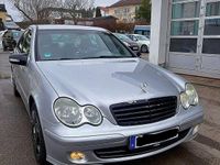 Gebraucht Mercedes C200 Classic 122 PS (89 kW) 2004 Silber Limousine