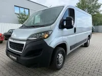Gebraucht Peugeot Boxer 140 PS (102 kW) 2021 Weiß Van