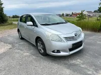 Gebraucht Toyota Verso 126 PS (92 kW) 2009 Grau Van / Kleinbus