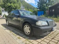 Gebraucht Mercedes C180 122 PS (89 kW) 1997 Blau Limousine