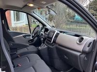 Gebraucht Renault Trafic Authentique 125 PS (91 kW) 2017 Schwarz Van / Kleinbus