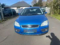 Używany Ford Focus Titanium 116 KM (85 kW) 2005 Niebieski Sedan/Limuzyna