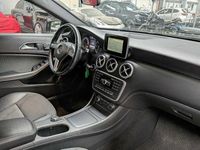 Gebraucht Mercedes A200 136 PS (100 kW) 2014 Schwarz Limousine