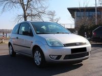 Gebraucht Ford Fiesta Ambiente 80 PS (58 kW) 2003 Silber Kleinwagen