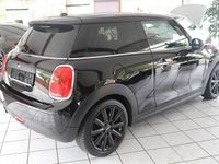 Second-hand Mini ONE 102 CP (75 kW) 2017 Negru Hatchback