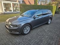 Gebraucht VW Passat Comfortline 150 PS (110 kW) 2017 Grau Kombi