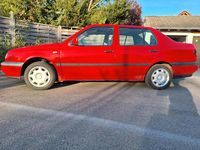 Second-hand VW Vento 75 CP (55 kW) 1996 Roșu Berlinǎ