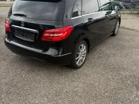 Gebraucht Mercedes B200 156 PS (114 kW) 2012 Schwarz Kleinwagen
